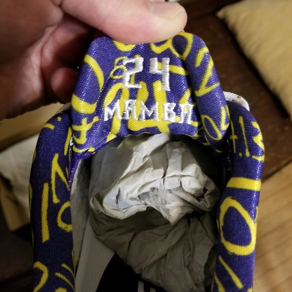 Nike Kobe Bryant 11 Mamba Day - DS SZ11 - Picture 3 of 5